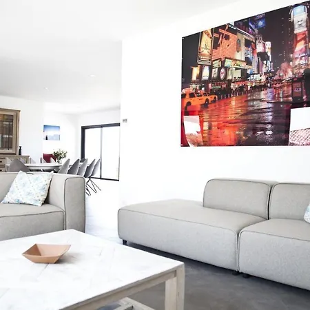 La Sardane Bed & Breakfast Le Plomb