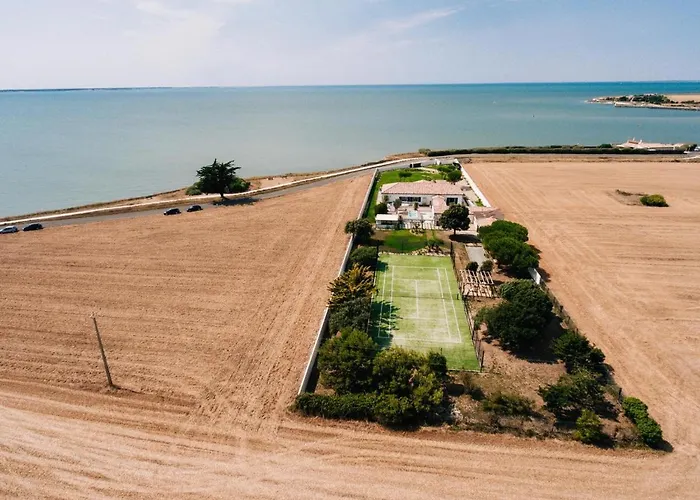 La Sardane Bed & Breakfast *