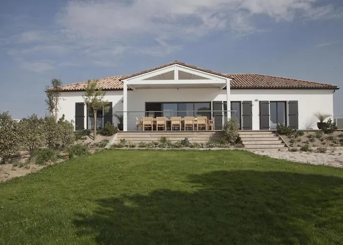 La Sardane Bed & Breakfast Le Plomb